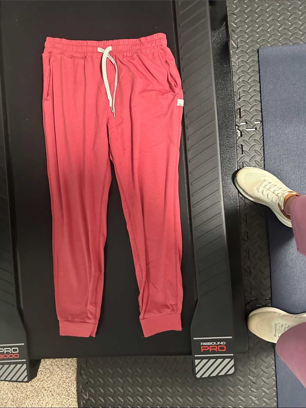 Vuori Performance Joggers